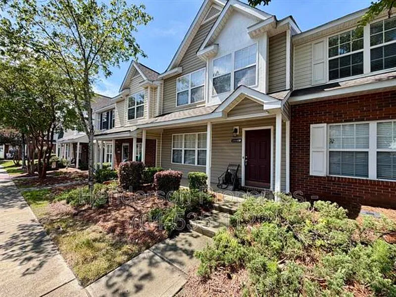 3 bed, 2.5 bath, 1366 sqft, $1,850 — Photo 1