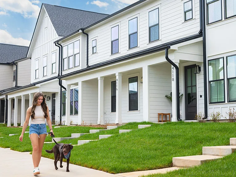 HARMON Jefferson Village by Crescent Communities — Photo 24