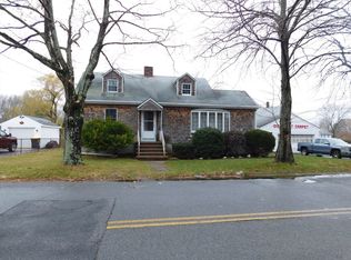 560 North St, Somerset, MA 02726