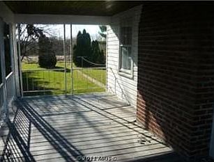 3rd image of 1055 Jefferson Blvd