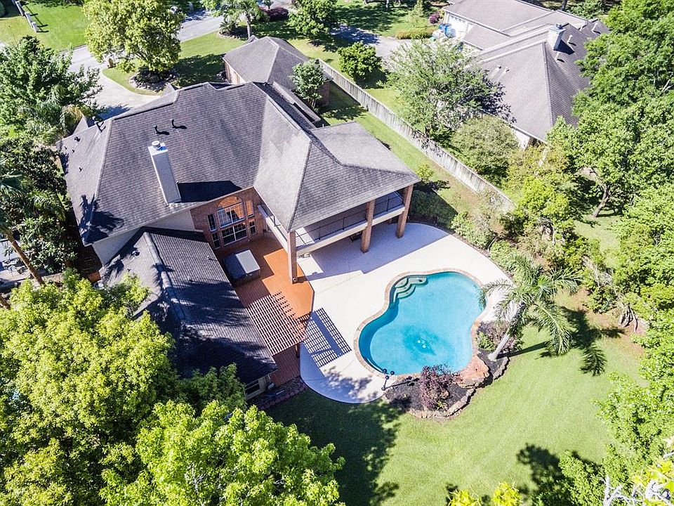 1st image of 6 Kings Hill Ln