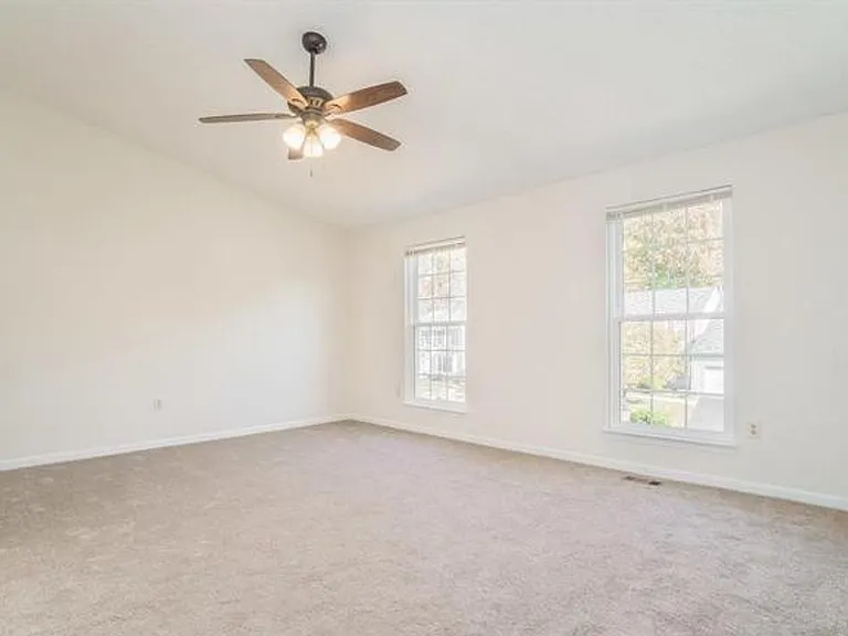 13116 Holly Leaf Ct — Photo 17