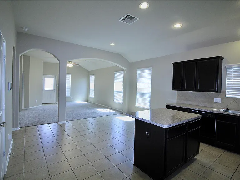 25311 Saddlebrook Ranch Dr — Photo 10