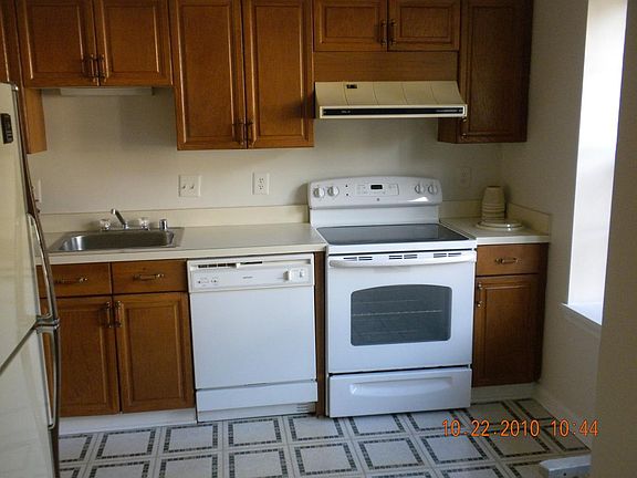KItchen with Granite Counter Top