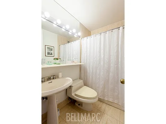 Sold by Bellmarc Realty | media 8