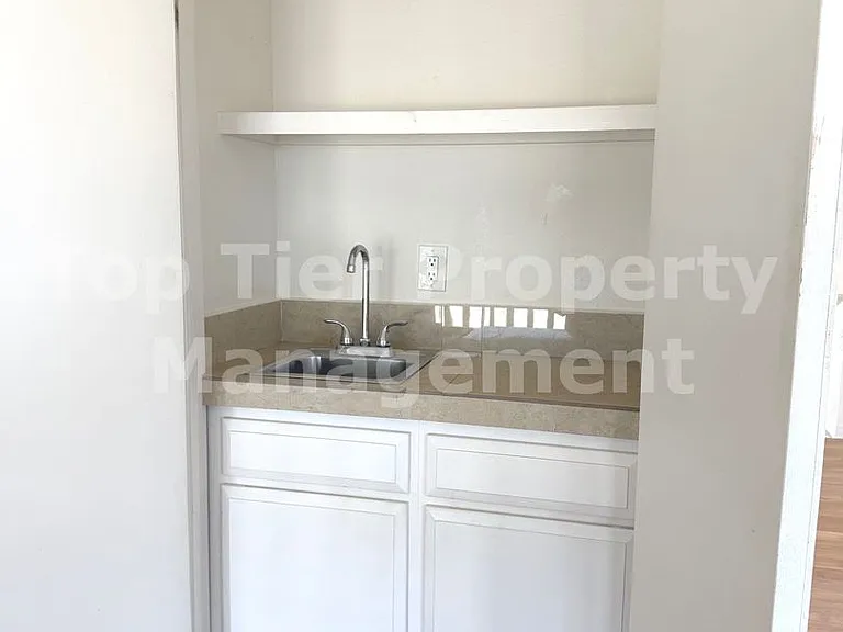 125 Acacia Ave — Photo 19