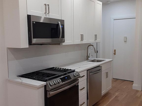 2nd image of 53 E 97th St APT 1A