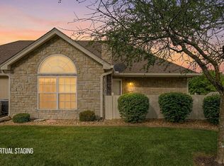 6160 NE Kensington Dr, Lees Summit, MO 64064