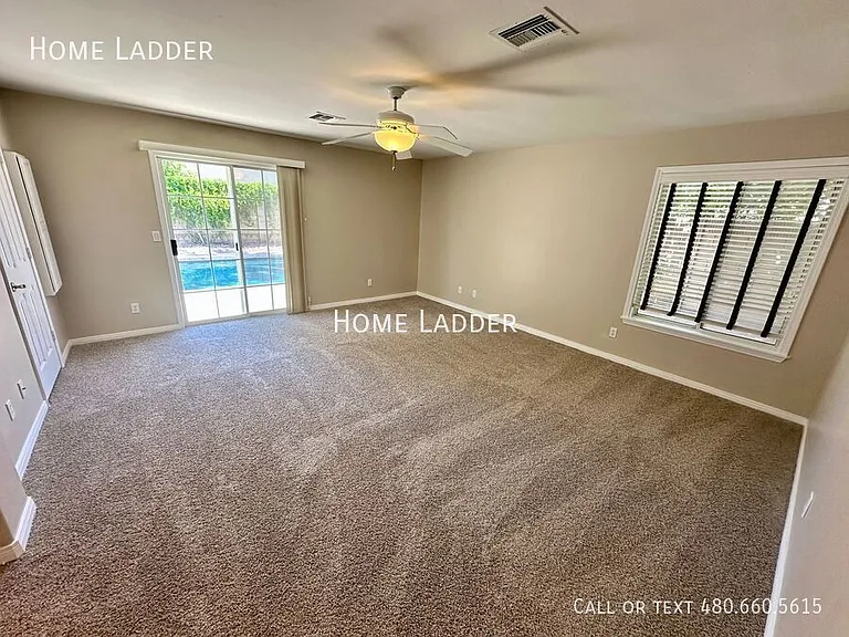 13818 N 20th St — Photo 11