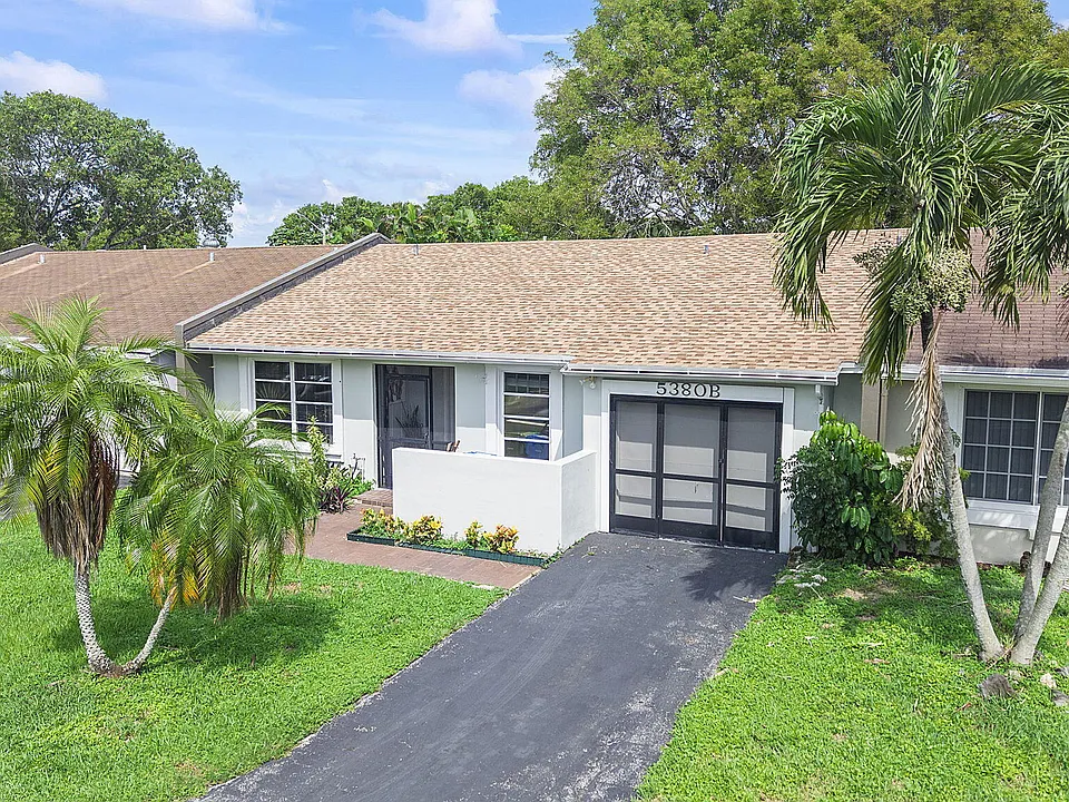 5380 Lakewood Cir S #B