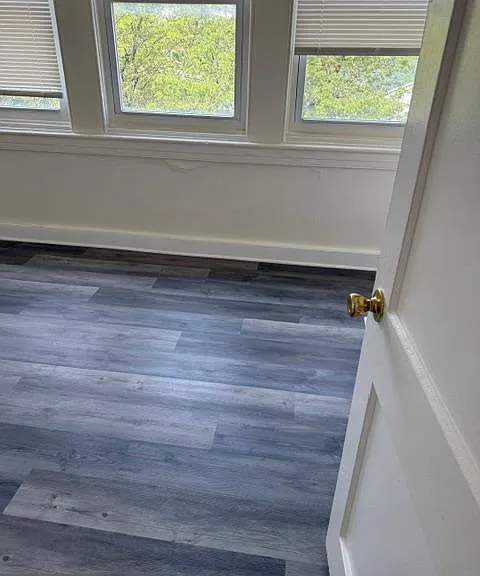 27 Main St E #304 — Photo 3