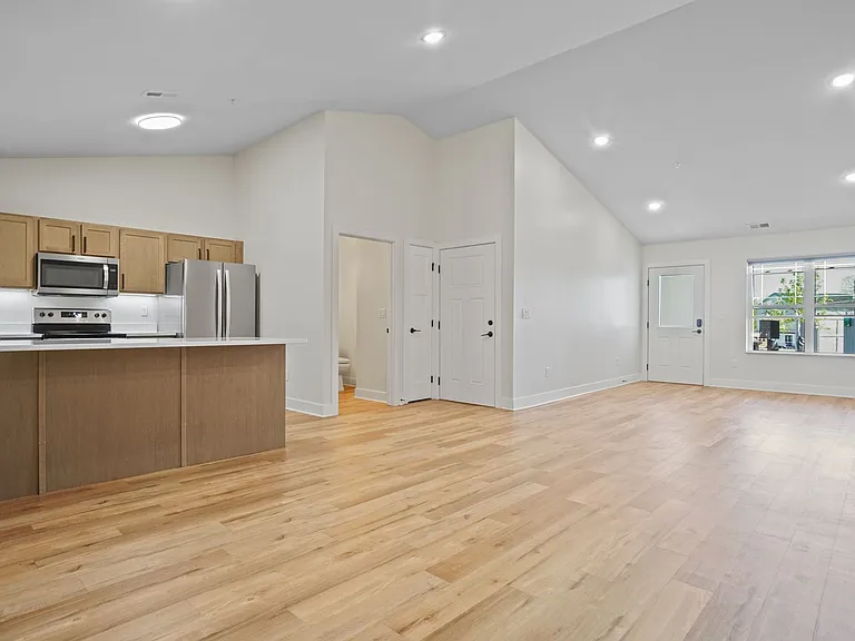 113 Eiche Dr — Photo 33