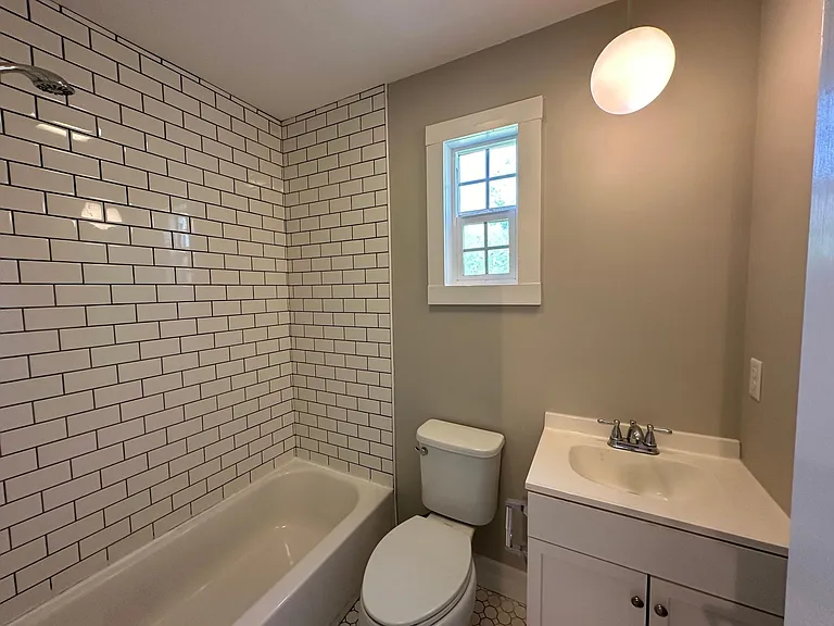 115 Florida Ave #A — Photo 20