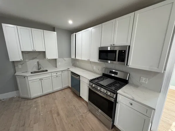 13 Spring St, Somerville, MA
