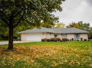 5600 Peach Blossom Ct, Springfield, OH 45502