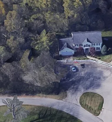 671 Alpha Rd — Photo 2