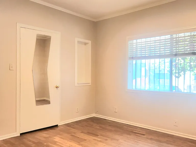 201 S Benton Way #1 — Photo 10