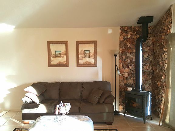 5th image of 867 Sandy Mountain Dr