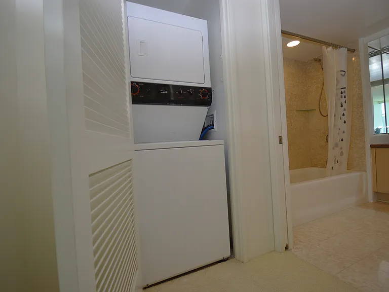 88 Piikoi St #1605 — Photo 14