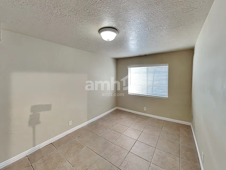 2204 N 1960 W — Photo 12