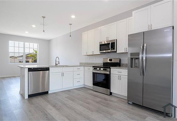 5th image of 875 Colville Dr #34759