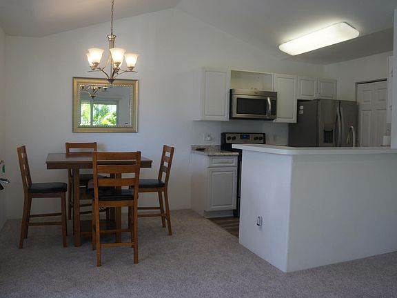 4th image of 75-6081 Alii Dr APT C202