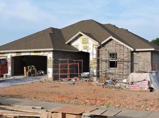 3340 N Tea Olive Ct, Springfield, MO 65803