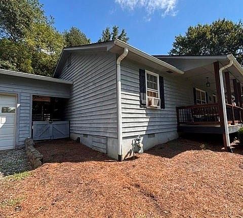 5th image of 904 Butterworth Rd