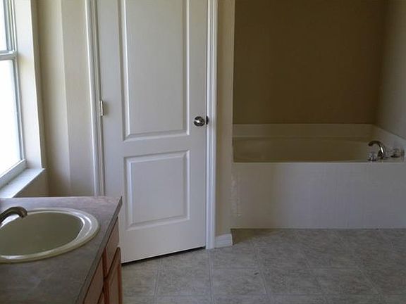 3rd image of 316 Anchovie Ct
