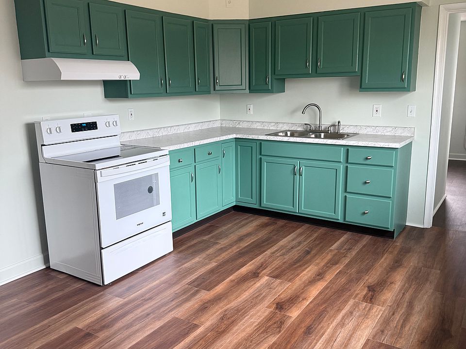 1st image of 9815 Tanbark Ln #4