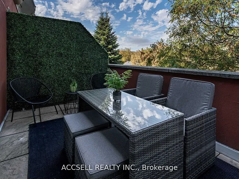 3400 Lake Shore Blvd W #229 — Photo 16