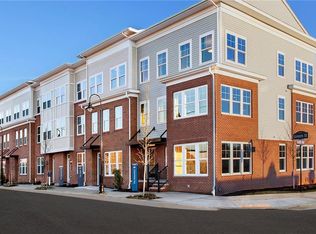 18 Bond St, North Brunswick, NJ 08902