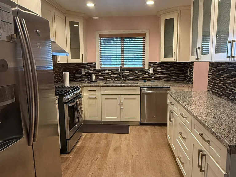 2739 Sugarplum Dr — Photo 9
