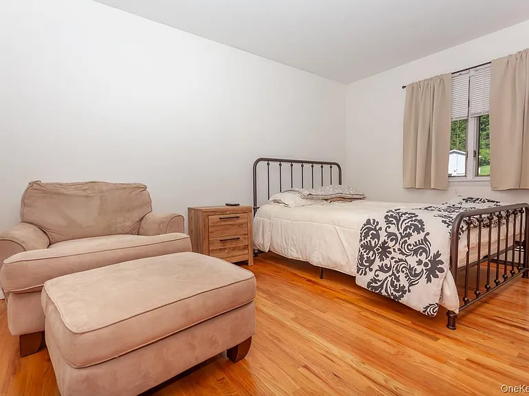 15 Cindy Ln — Photo 23