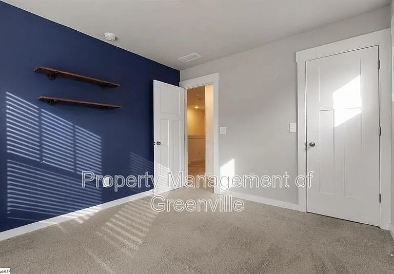 100 Grey Oak Trl — Photo 22