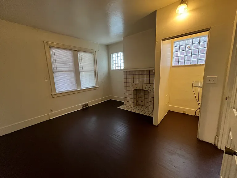 3121 Clermont Ave #1 — Photo 6