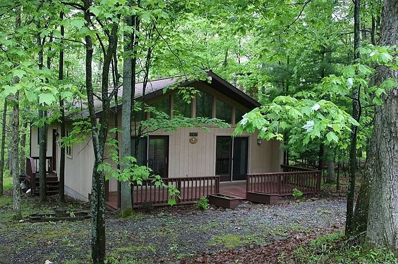 209 Hidden Valley Ln photo 1