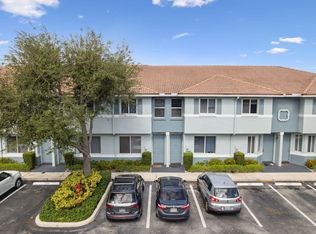 1944 Hibiscus Ln, Riviera Beach, FL 33404