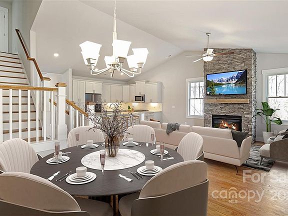 5th image of 235 Hogans View Cir