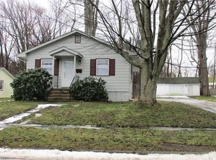 1134 Hamlin Dr, Ashtabula, OH 44004