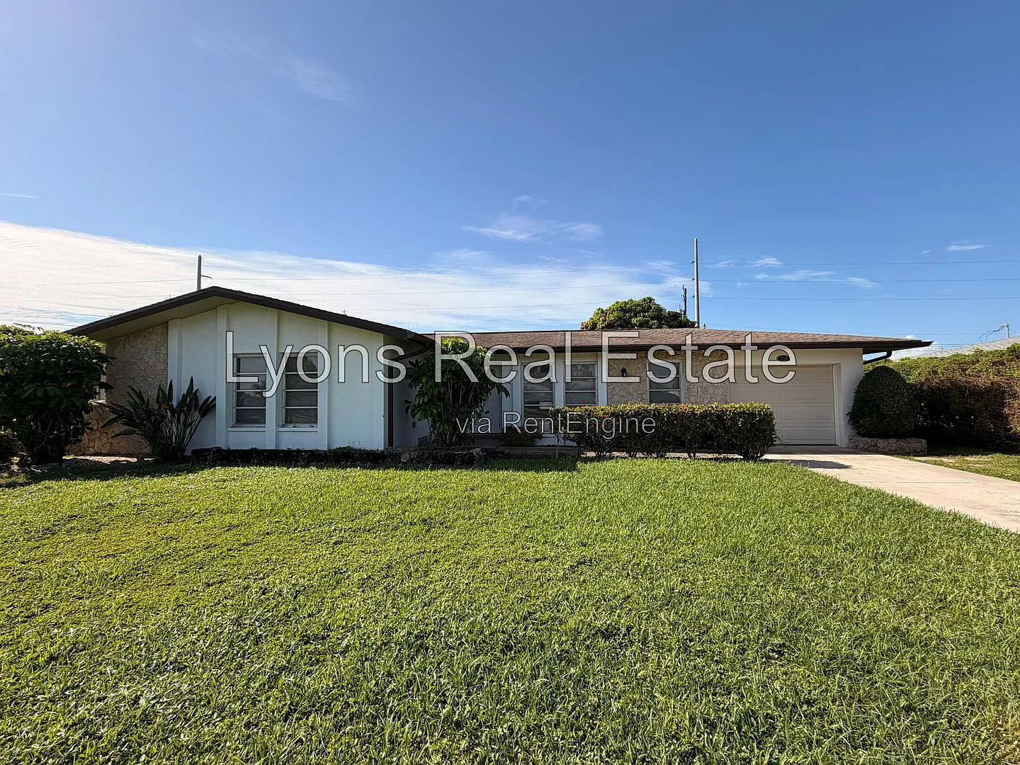 2 bed, 2.0 bath, 1471 sqft, $1,595 — Photo 1