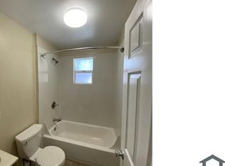 714 36th St #D, Oakland, CA 94609