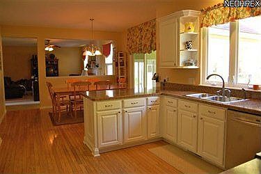 5th image of 339 Pineo Ct