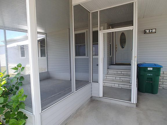 Front screened porch
