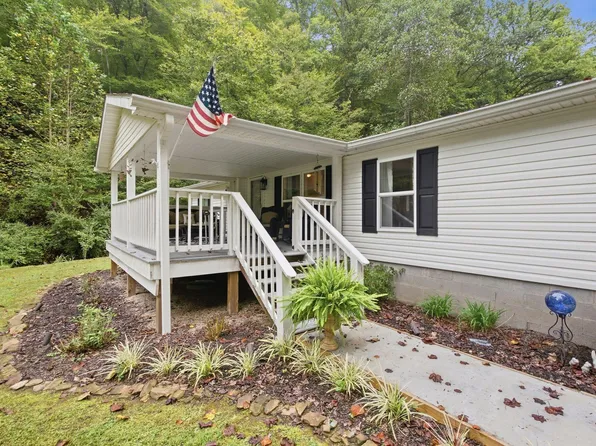 5564 Right Fork Of Maces Creek Rd, Viper, KY 41774