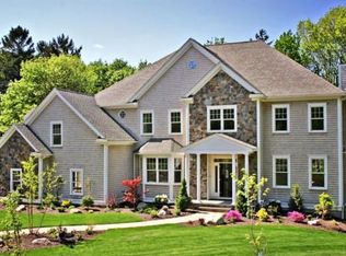 31 Pond St, Cohasset, MA 02025
