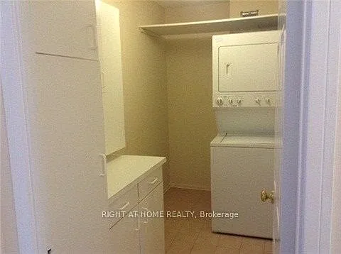 5460 Yonge St #404 — Photo 14
