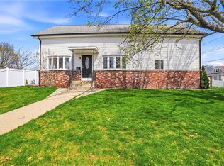 353 High St, Cumberland, RI 02864