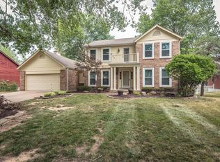 713 Redstart Dr, Ballwin, MO 63021