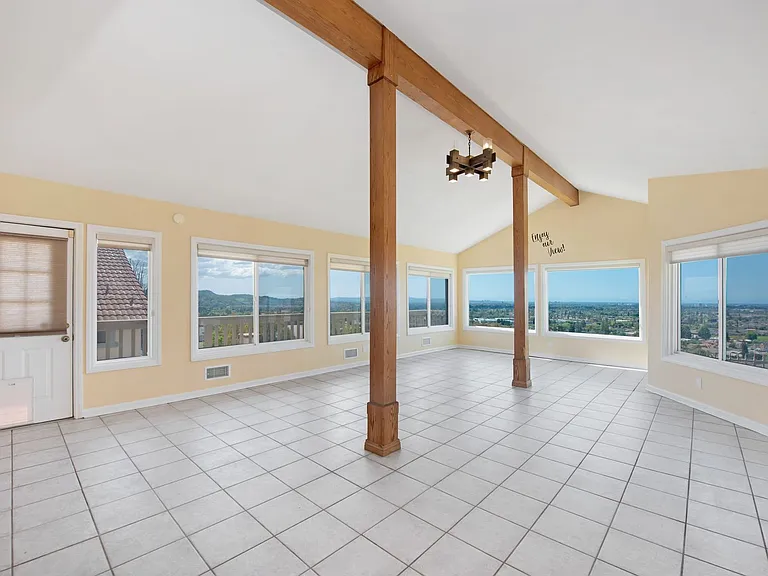 2274 N Rockridge Pl — Photo 14